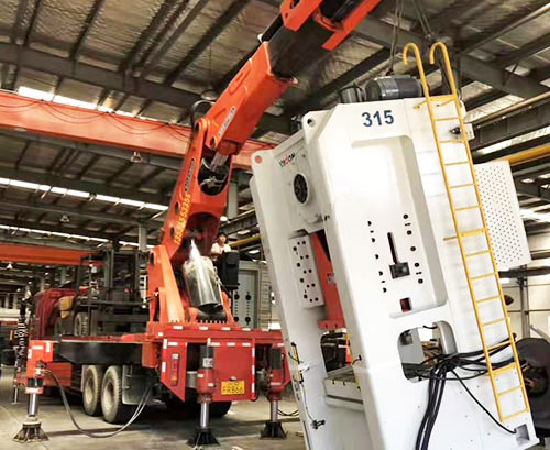 三才镇附近随车吊出租，轻松解决运输难题